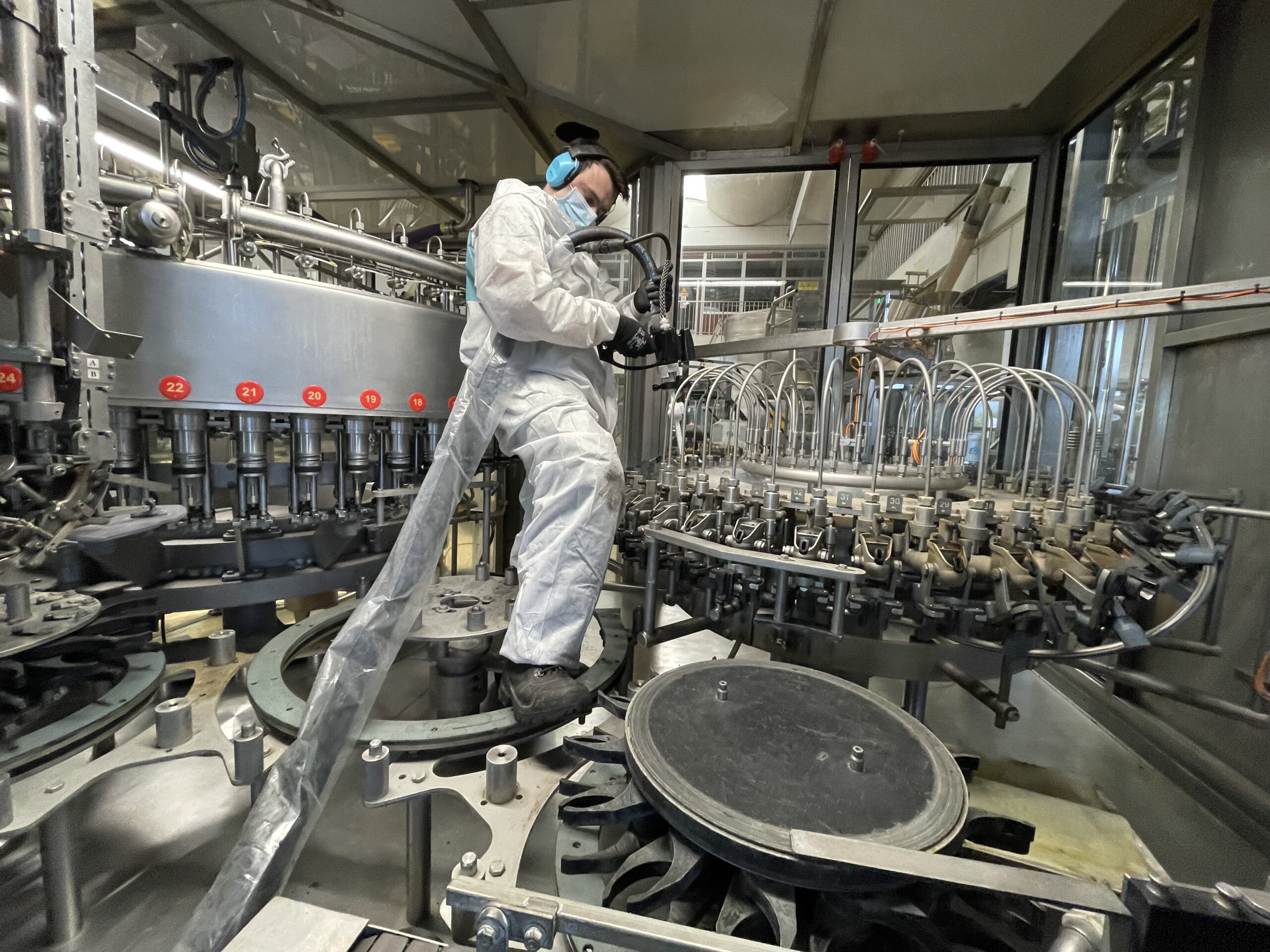 Nettoyage cryogénique des machines d’embouteillage en ligne