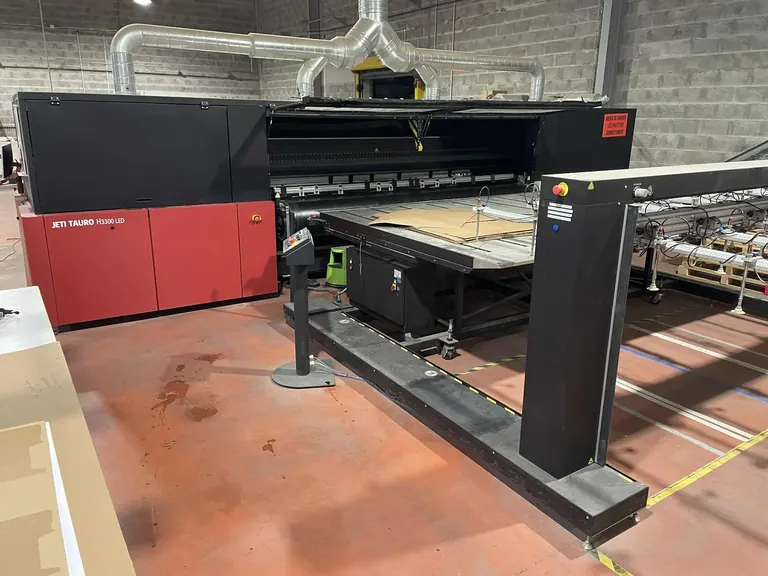 Nettoyage cryogénique autour de l’imprimante Agfa Jeti Tauro H3300 (LED)